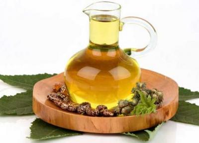 آشنایی با خواص شگفت انگیز روغن کرچک برای پوست