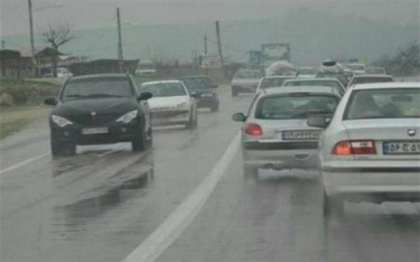 بارش باران در جاده های 8 استان