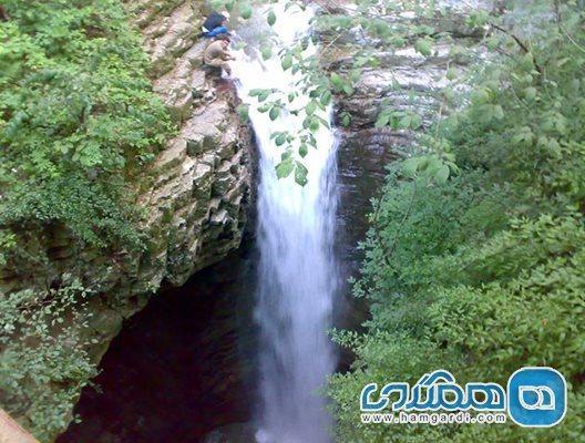 بلند ترین آبشار خرم آباد ، آبشار نوژیان